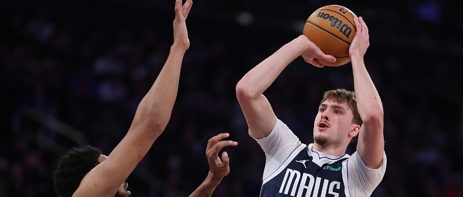 A photo of Cooper Flagg playing for the Dallas Mavericks